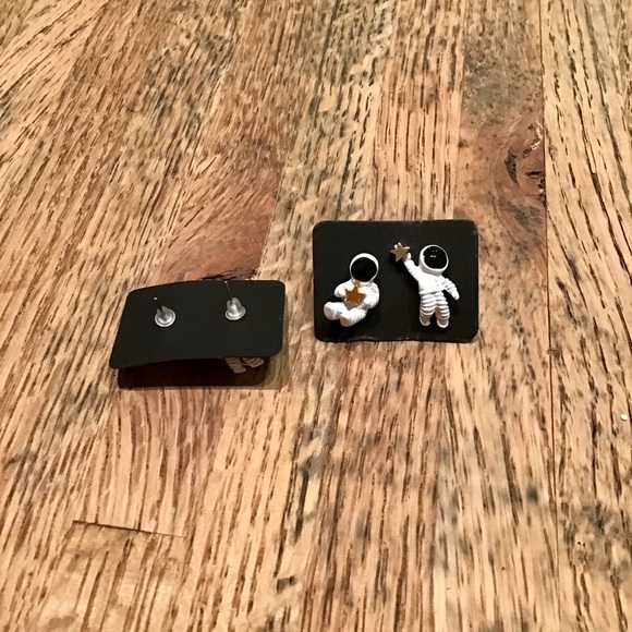 Reach for the stars earrings - Picture 5 of 6